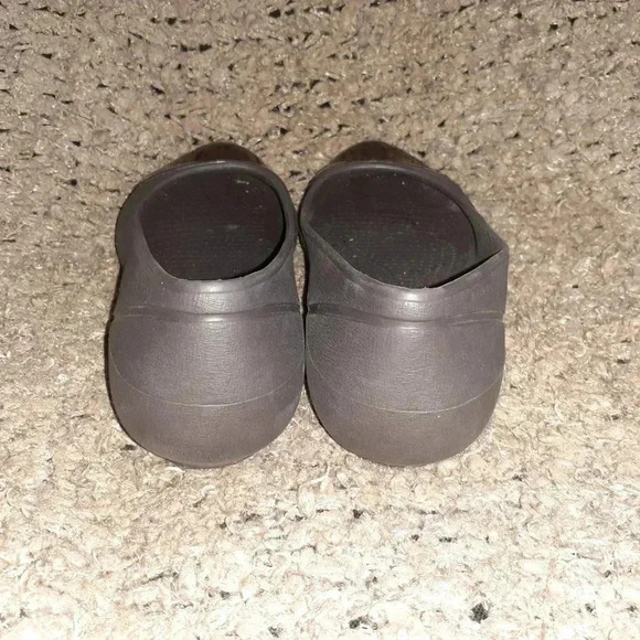 CROCS-Shiny Brown Cap Toe-Dark Brown-Slip On-Ballet Flats-6M-Excellent - Picture 5 of 7